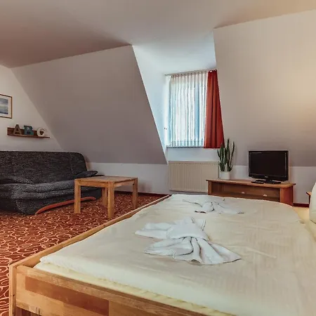 Lewitz Muehle فندق 3*