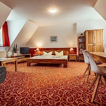 Lewitz Muehle Hotel 3*